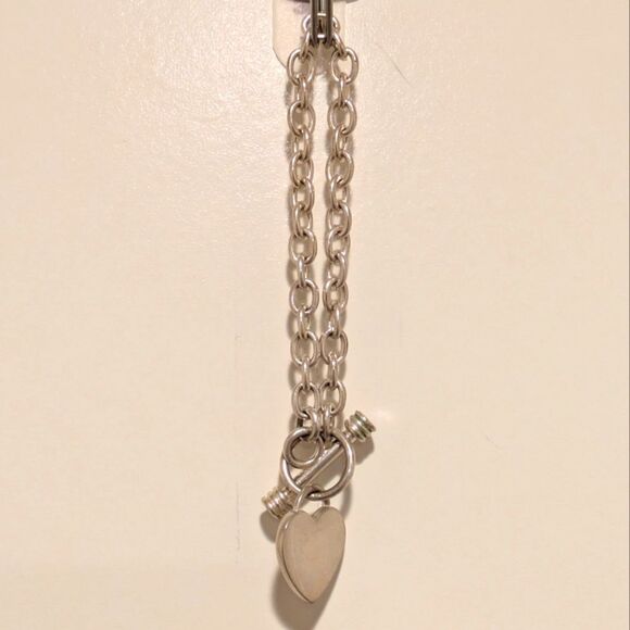 $5 Item! Y2K Heart Charm Circle and Bar Clasp Chain Bracelet - Picture 3 of 4